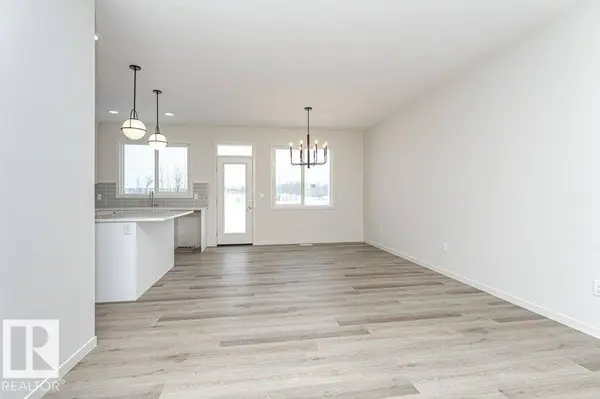 6298 180 AV NW, Edmonton, AB T5Y 4L8
