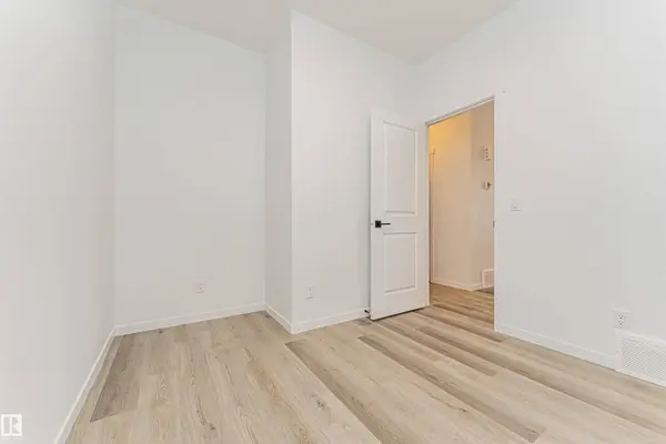 2355 EGRET WY NW, Edmonton, AB T6M 3G8