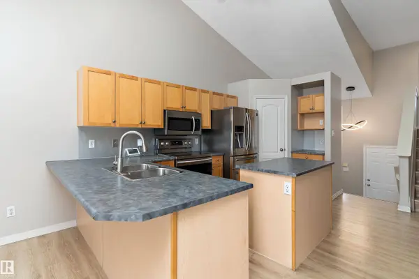 15109 MILLER BV NW, Edmonton, AB T5Y 3A1
