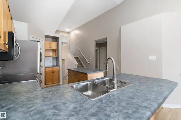 15109 MILLER BV NW, Edmonton, AB T5Y 3A1