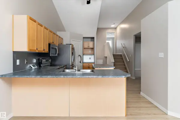 15109 MILLER BV NW, Edmonton, AB T5Y 3A1