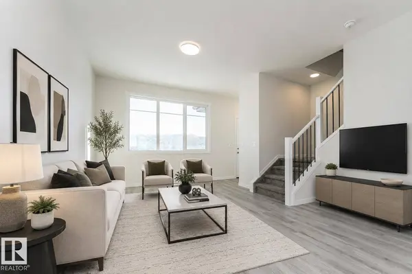 3896 Wren CR NW, Edmonton, AB T5S 0S9