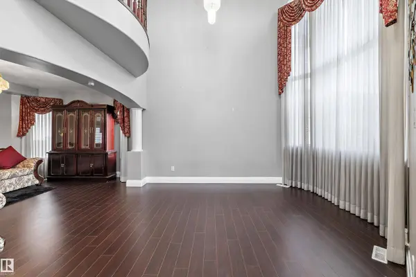 4831 154 AV NW NW, Edmonton, AB T5Y 0C1