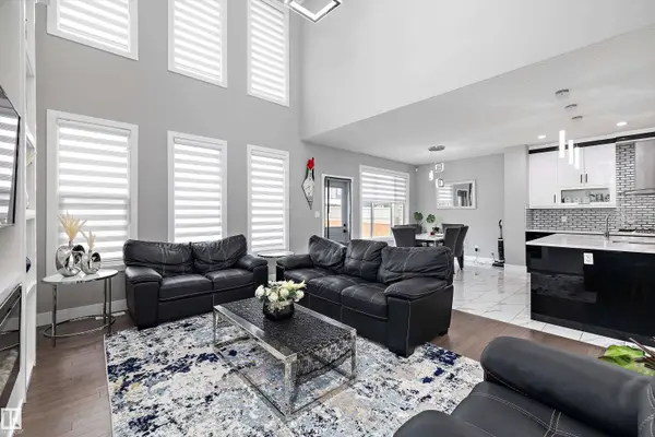 714 EBBERS PL NW, Edmonton, AB T5Y 3V3