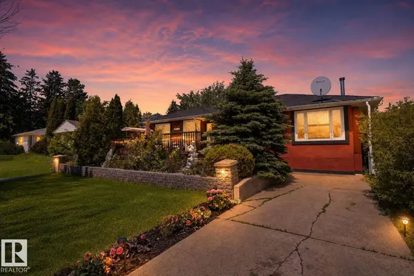 11124 110A AV NW NW, Edmonton, AB T5H 1K1