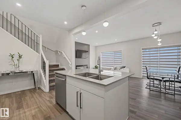 432 ROBERTS CR, Leduc, AB T9E 1N4
