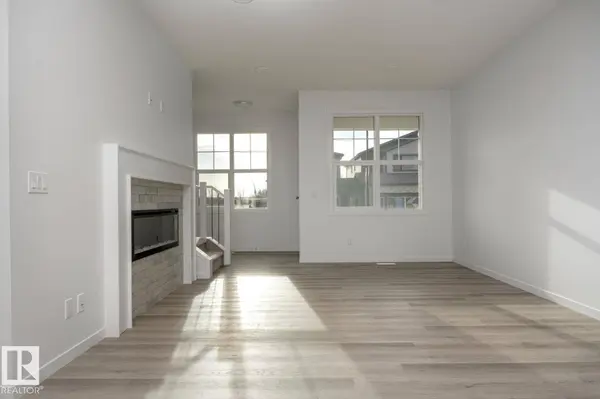 3888 Wren CR NW, Edmonton, AB T5S 0S9