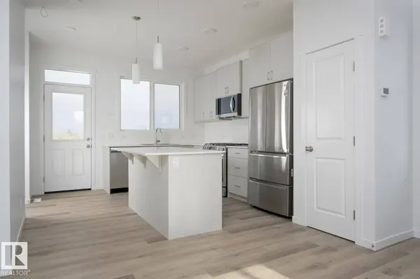 3888 Wren CR NW, Edmonton, AB T5S 0S9