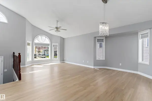 14707 33 ST NW, Edmonton, AB T5Y 2C9