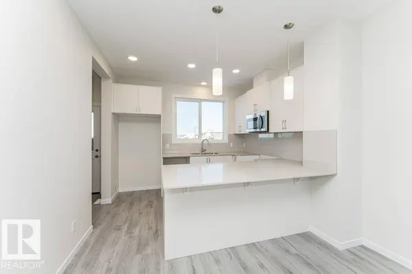 6281 175A AV NW, Edmonton, AB T5Y 4A5