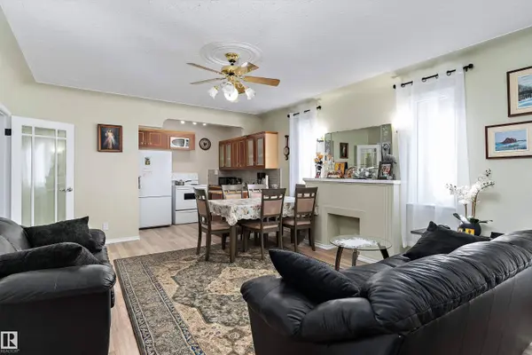 11911 70 ST NW, Edmonton, AB T5B 1V1