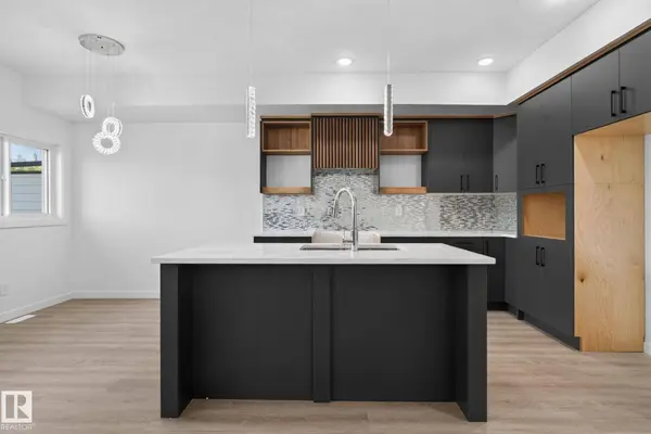 #29 130 HAWKS RIDGE BV NW, Edmonton, AB T5S 0T2