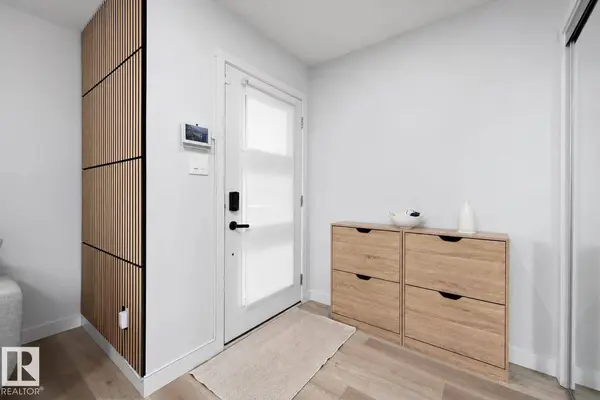 290 JENSEN LAKES BV, St. Albert, AB T8N 7Z5