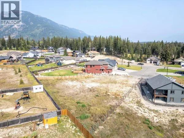 2405 OSPREY Court, Sparwood, BC V0B2G2