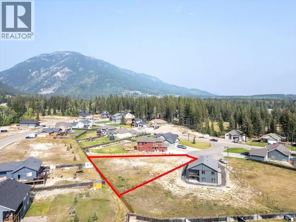 2405 OSPREY Court, Sparwood, BC V0B2G2