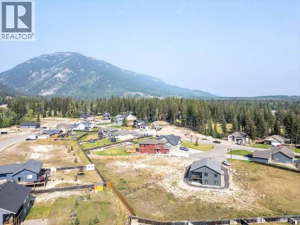2405 OSPREY Court, Sparwood, BC V0B2G2