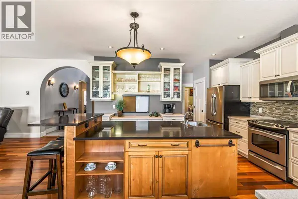 1258 VALLEY VIEW Drive, Sparwood, BC V0B2G2