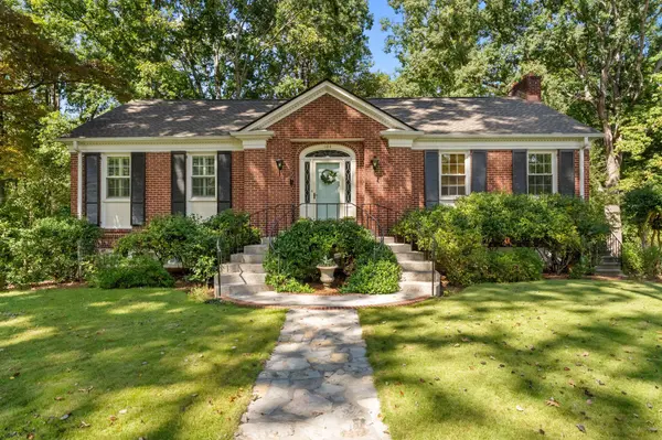 104 Eastwood AVE