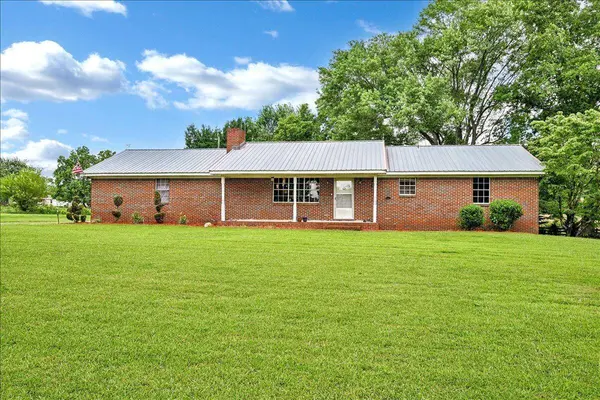 4915 COUNTY ROAD 1223, Falkville, AL 35622