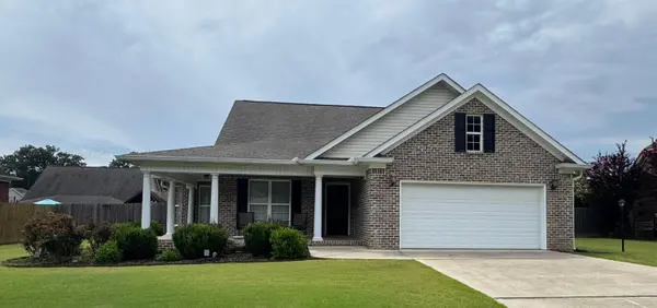 411 DOMINION Dr Dr, Hartselle, AL 35640
