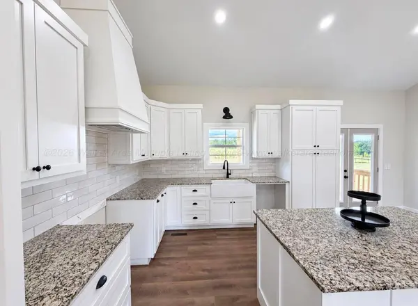 651 COUNTY ROAD 399, Cullman, AL 35057