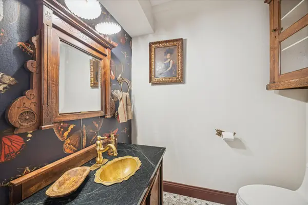 660 Louisiana Park, Conroe, TX 77302-3052