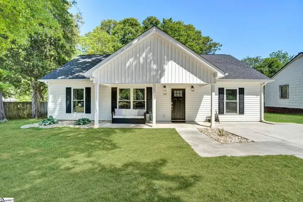 122 W 3rd Avenue, Easley, SC 29640