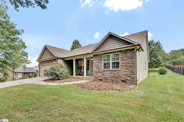 305 Bent River Drive, Inman, SC 29349