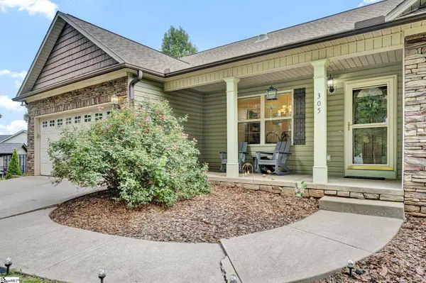 305 Bent River Drive, Inman, SC 29349