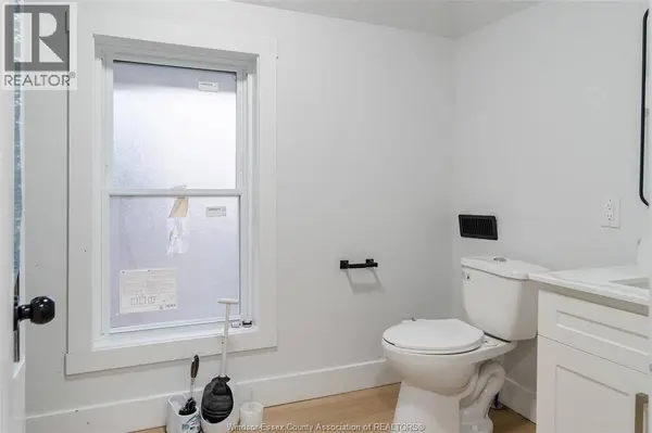 523 Caron AVENUE, Windsor, ON N8T1C1
