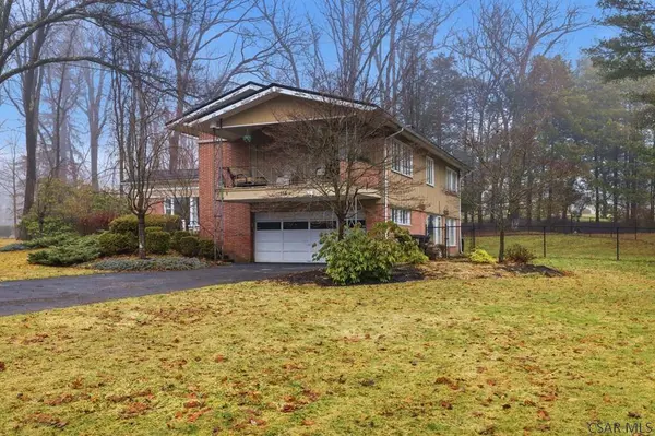115 Mccaffrey Lane, Johnstown, PA 15905