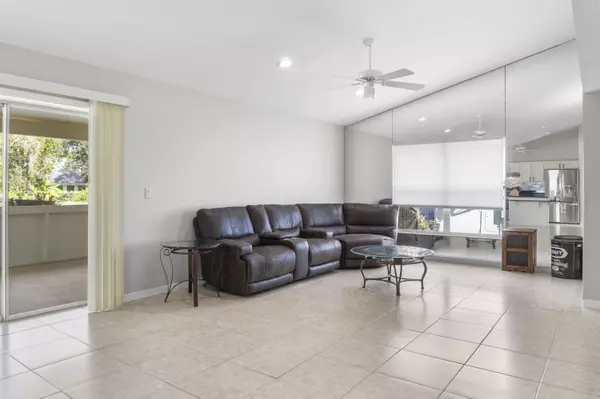 1219 Bevan DR, Sebastian, FL 32958