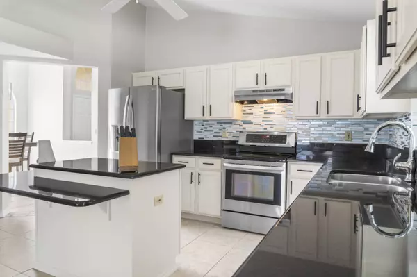 1219 Bevan DR, Sebastian, FL 32958