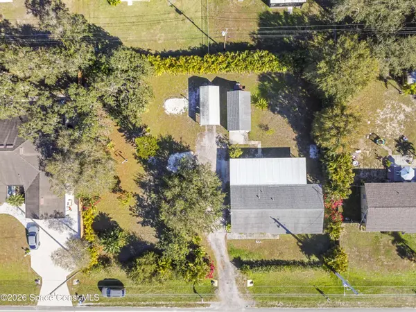 637 Roseland RD, Sebastian, FL 32958