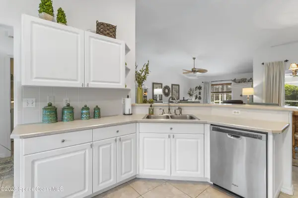 966 Gulfstream AVE, Sebastian, FL 32958