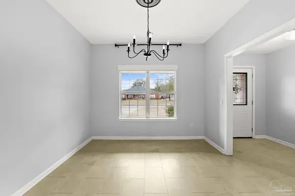 1800 Waterway Dr, Baker, FL 32531