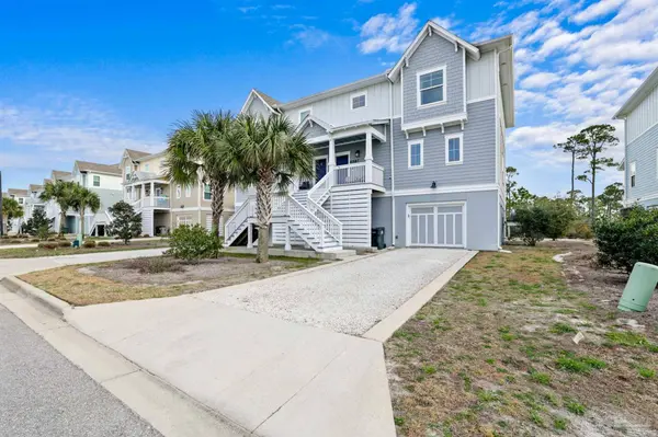 6587 Carlinga Dr, Pensacola, FL 32507