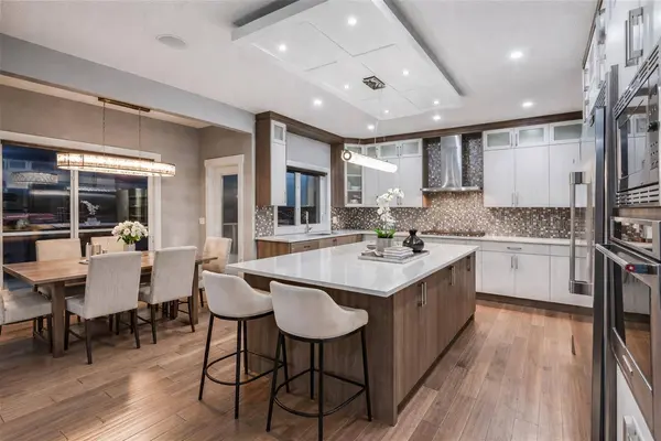 302 Kinniburgh Rd, Chestermere, AB T1X0Y6