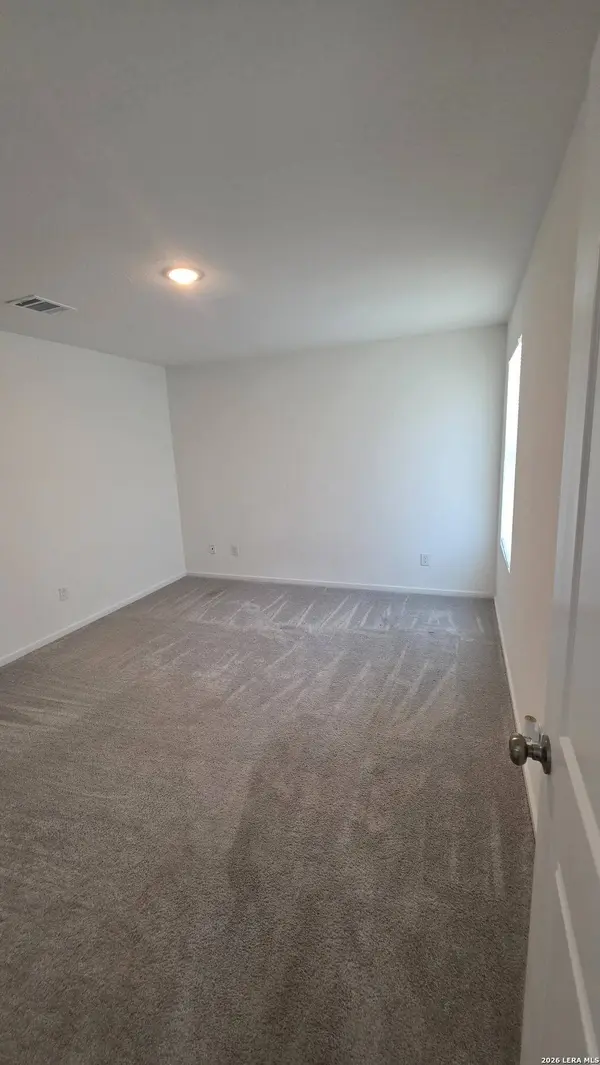 430 Sarah Way, Marion, TX 78124