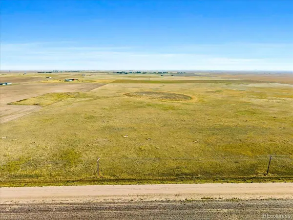 70044 E 38th AVE, Byers, CO 80103