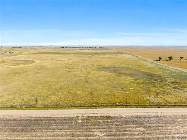 70044 E 38th AVE, Byers, CO 80103