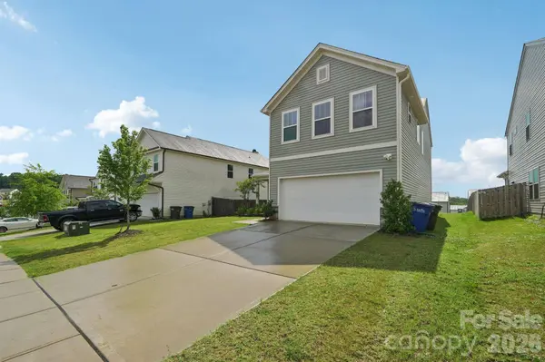 120 Mooring DR, Statesville, NC 28677