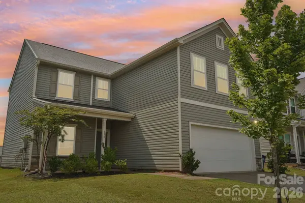 120 Mooring DR, Statesville, NC 28677
