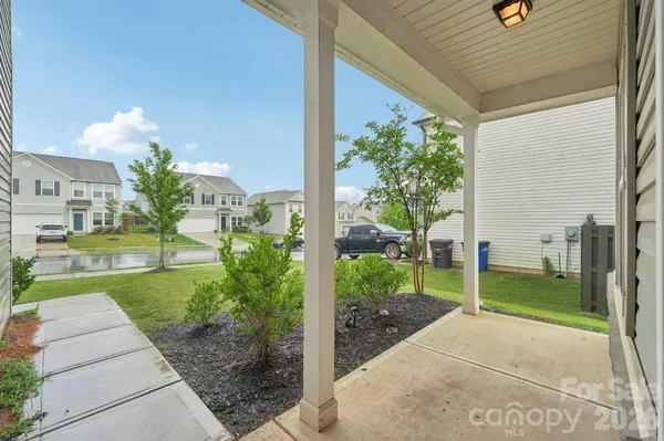 120 Mooring DR, Statesville, NC 28677