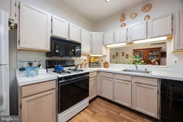 8905 GROFFS MILL DR #8905, Owings Mills, MD 21117