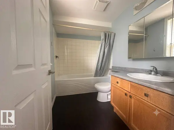 #103 8108 109 ST NW, Edmonton, AB T6G 2V7