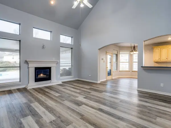 224 Bear HOLW, Keller, TX 76248
