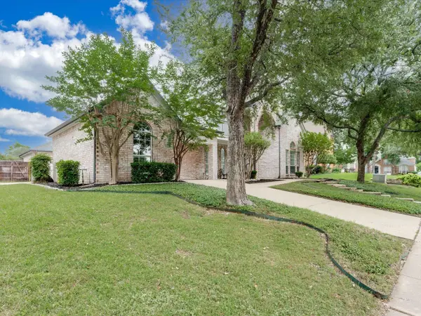736 Sunkist LN, Plano, TX 75025