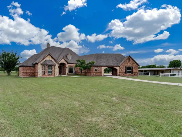 2309 Parks CT, Haslet, TX 76052