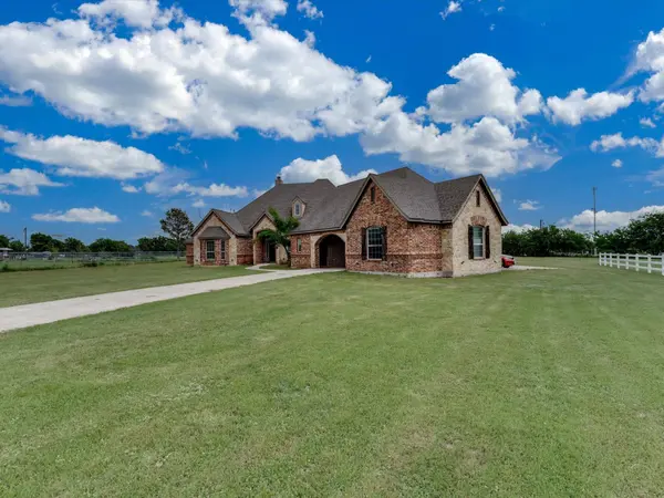 2309 Parks CT, Haslet, TX 76052